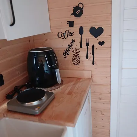 Kaktues Tiny House Bed & Breakfast *